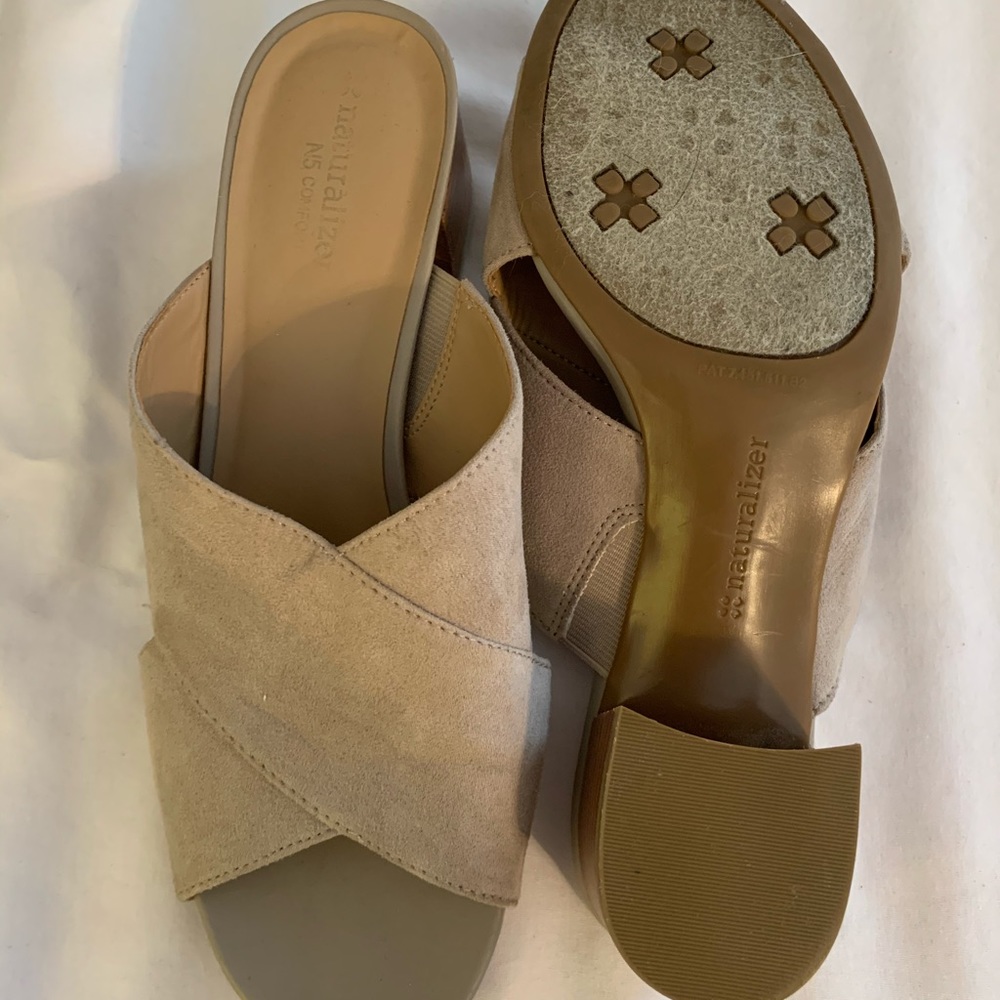 Naturalizer Beige Sandals 8.5M - Picture 5 of 6
